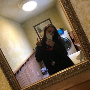 Meet your Posher, Mallory